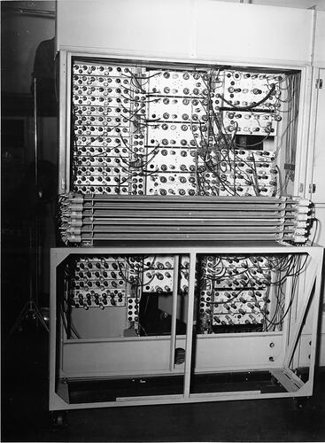 CSIR Mk 1 memory cabinet and mercury delay lines, Sydney 1952