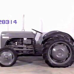 Tractor - Ferguson TEA-20, Harry Ferguson Ltd, Coventry, England, 195