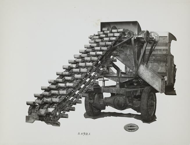 Photograph - Schumacher Mill Furnishing Works, Machine, Port Melbourne, Victoria, circa 1940s