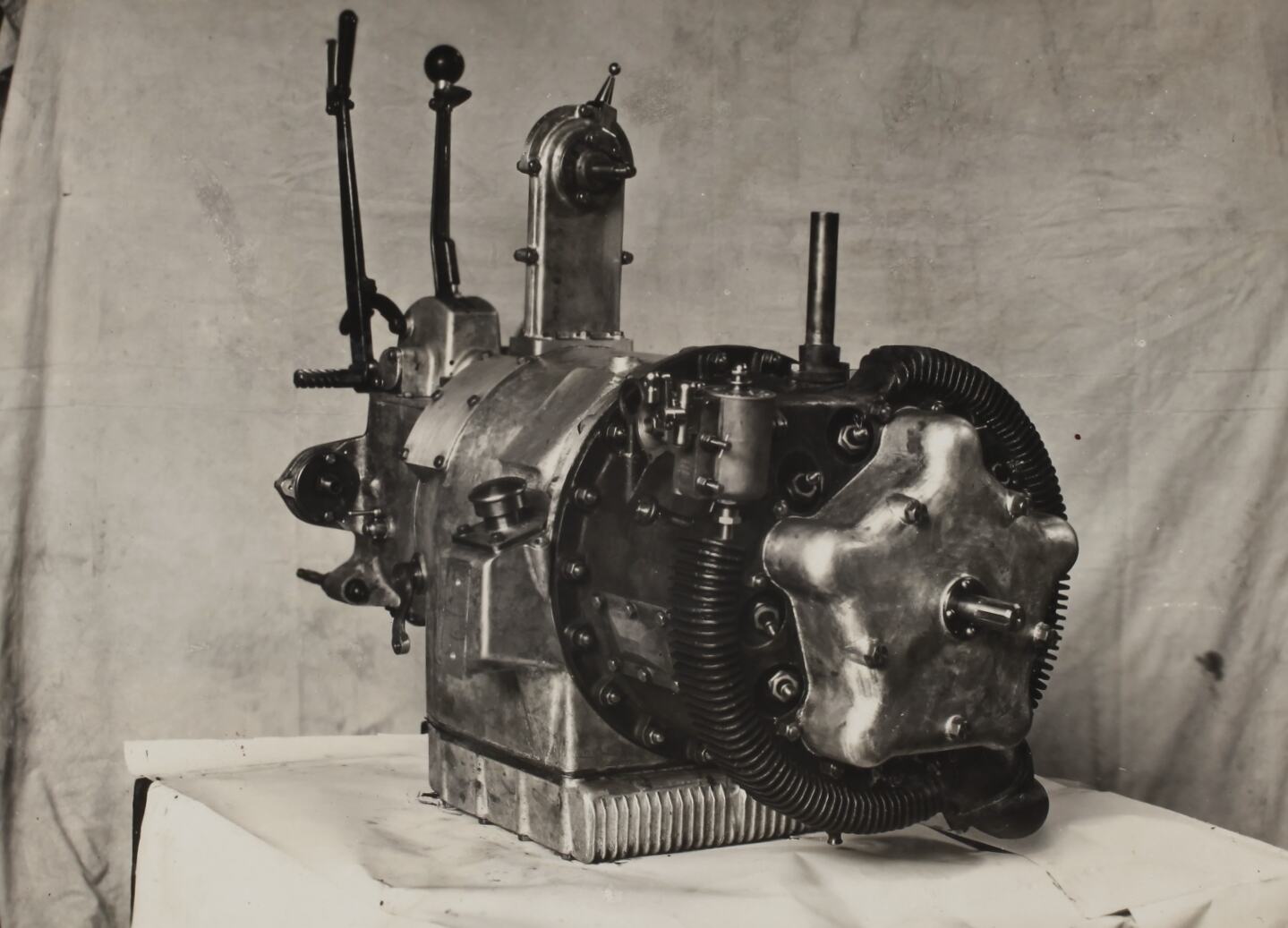 Photograph - Crankless Engines (Australia) Pty Ltd, Automobile Engine ...