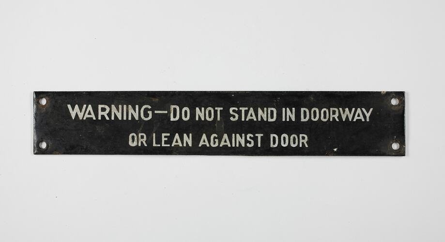 Carriage Warning Sign - 'Do Not Stand in Doorway or Lean Against Door'