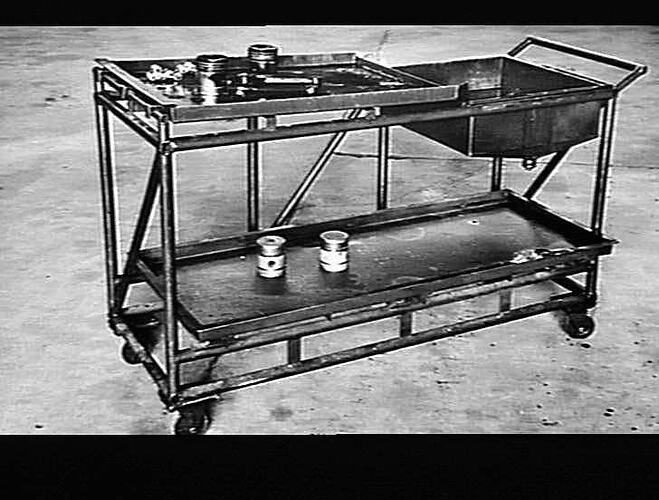 MOBILE WASH TRAYS USED IN TRACTOR SHOP: MARCH 1947