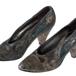 Shoes - Prue Acton, Court, Gold with Rose Pattern