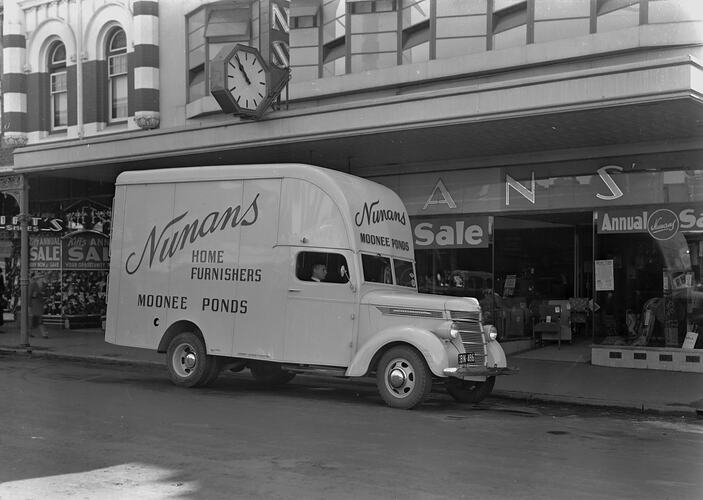 D15 Van