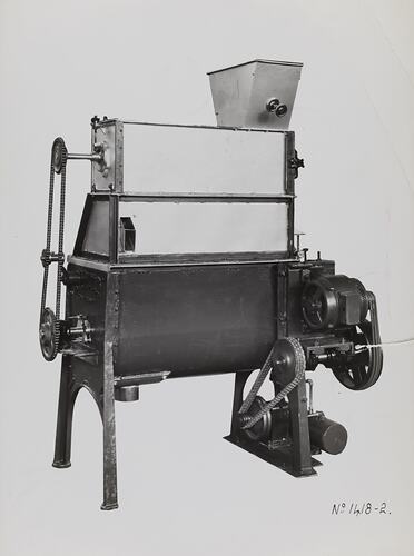 Photograph - Schumacher Mill Furnishing Works, Machine, Port Melbourne, Victoria, circa 1940s