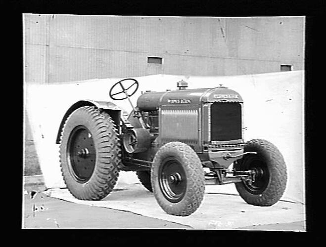 "INTERNATIONAL HARVESTER"