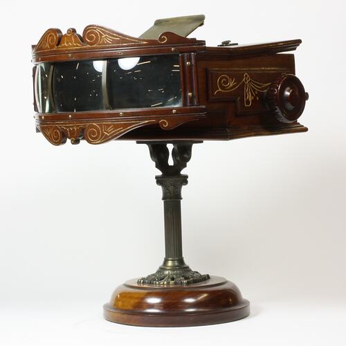 Side view of optical toy.