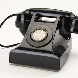 Telephone - Amalgamated Wireless of Australasia, 300 CBT, circa 1940