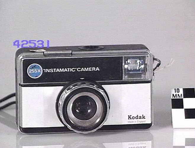 Camera - Kodak, 'Instamatic', '255X', 1971-1977