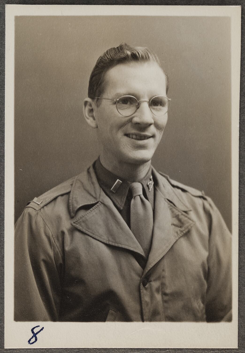 Photograph Lieutenant W.F. Baysinger, Abbotsford, Victoria, World War