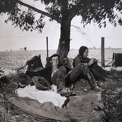 Photograph - Peter & Kate Auty, 'On the Trail from Darwin to Melbourne', 1972