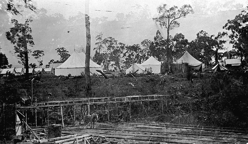 Tent settlement beside rail lines, Morwell, 1917.