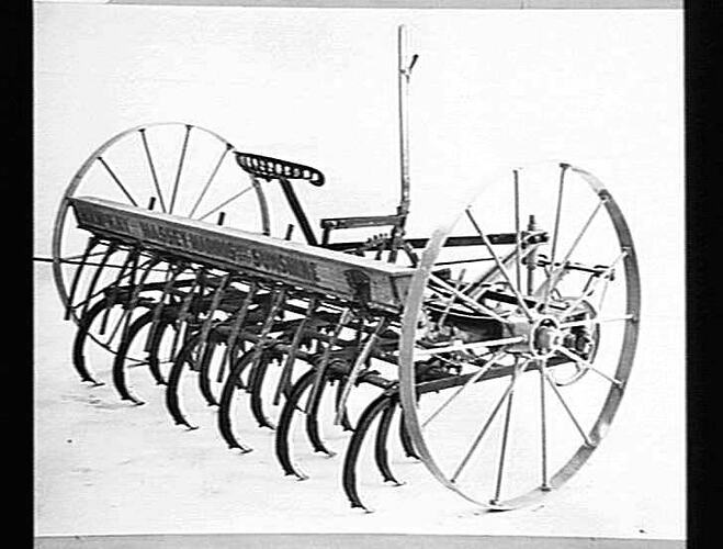 H. W. LUCERNE WITH SEED BOX: SEPT 1935