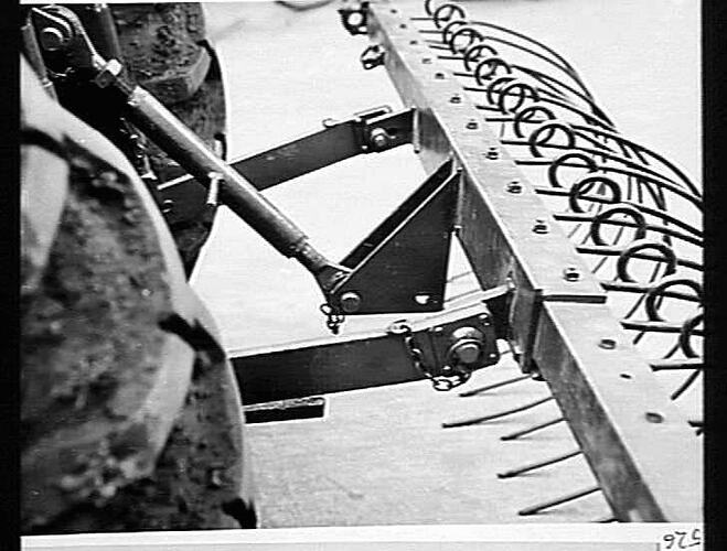 3 POINT LINKAGE DUMP RAKE FITTED TO 44K SPECIAL: AUG 1956