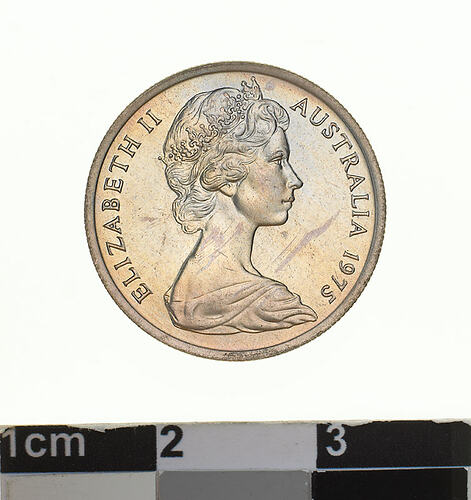 Coin - 5 Cents, Australia, 1975