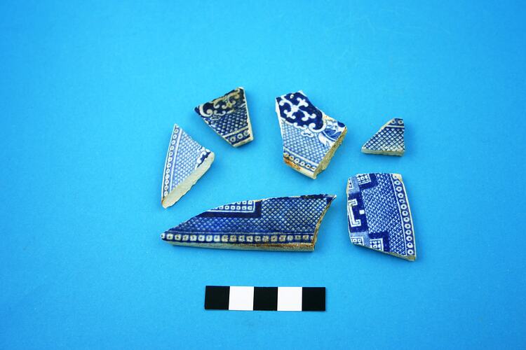 Six earthenware rim fragments.