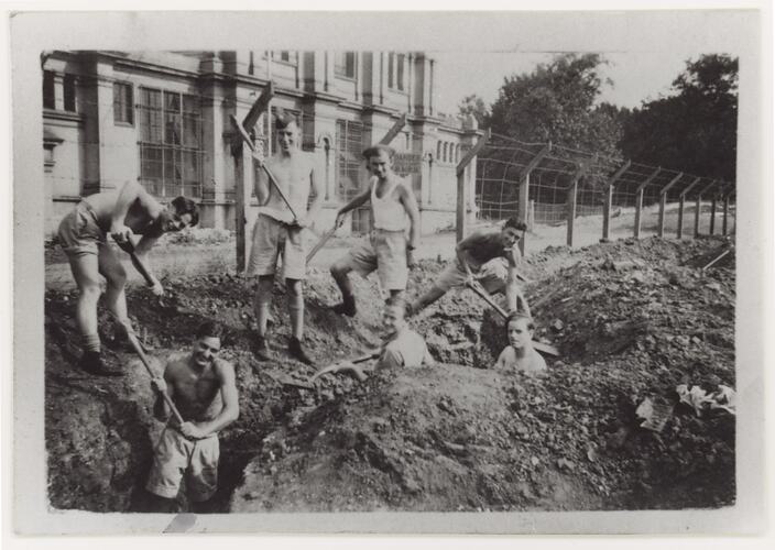 RAAF personnel 1942 digging trenches north of REB, 1942
