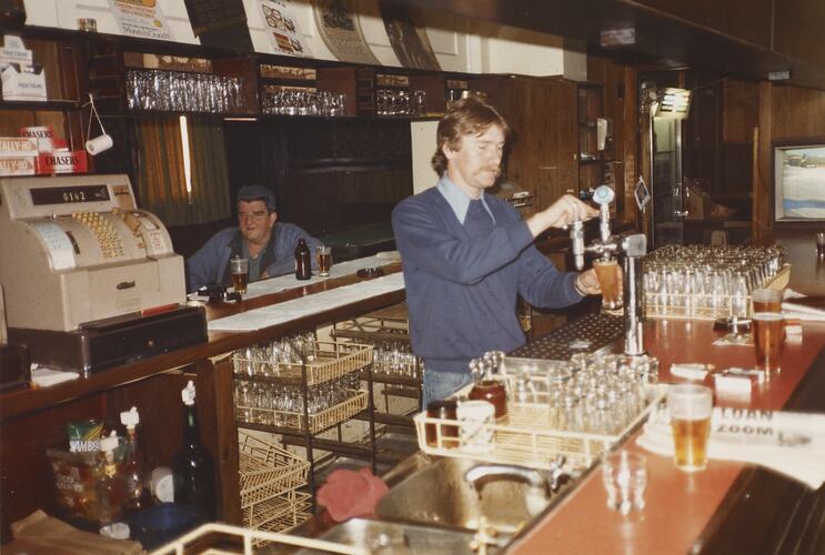 Pastoral Hotel, Newmarket, Aug 1985