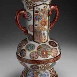 Decorative Japanese Imari ware vase.