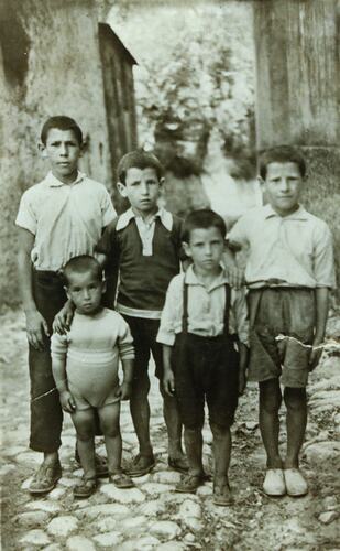Five D'Aprano Brothers, Ventosa, Italy, 1935