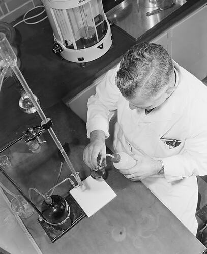 Australian Carbon Black, Laboratory Equipment in Use, Altona, Victoria, 11 Aug 1959