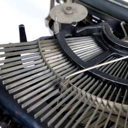 Typewriter - Williams Manufacturing Co., Empire Model, 1900-1904