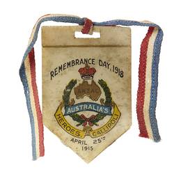 Badge - Remembrance Day, 'Australia's Heroes Gallipoli', 1918
