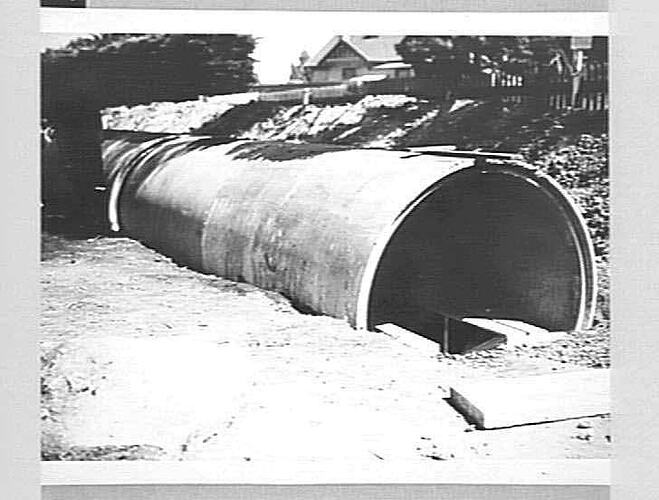 AIR RAID SHELTERS BEING PREPARED IN RAILWAY RESERVE OPPOSITE CLOCK TOWER (FOR USE OF WORKS EMPLOYEES): JAN 1942