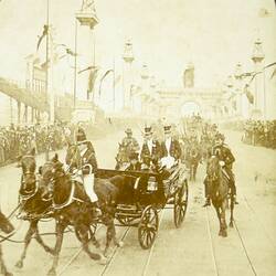 Stereograph - Federation Celebrations, Royal Carriage & Municipal Arch, 1901