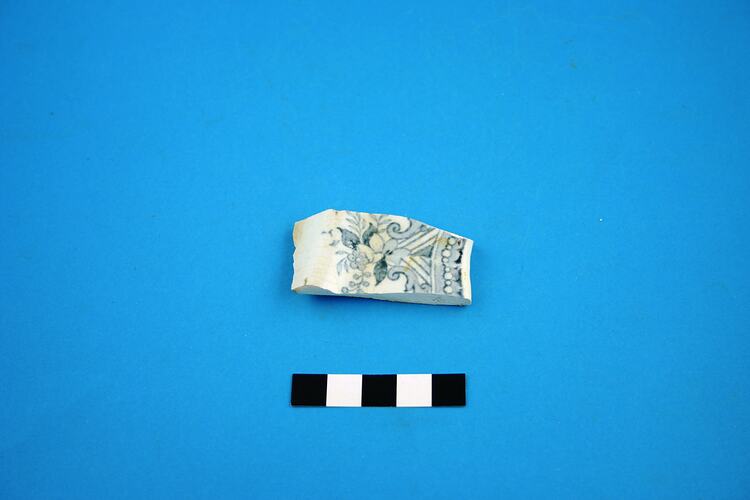 Fragment of earthenware plate rim.