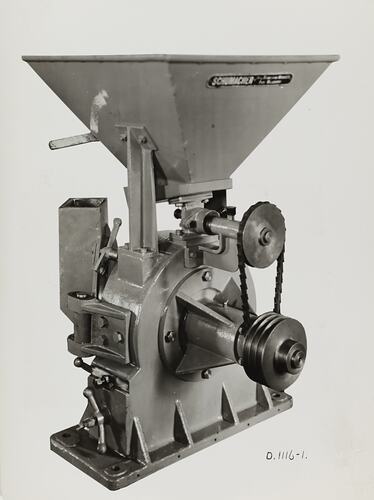 Photograph - Schumacher Mill Furnishing Works, 'Hercules' Grinder Machine, Port Melbourne, Victoria, 1941
