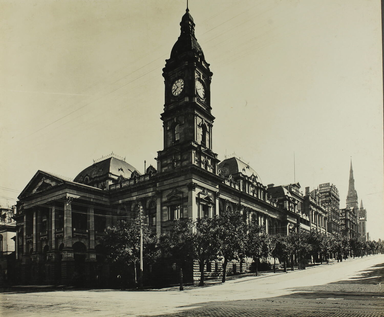 photograph-the-town-hall-melbourne-may-1901