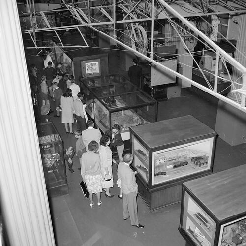 Congestion in Queen's Hall, Institute of Applied Science (Science Museum), Melbourne, 1965
