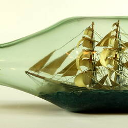 Ship Model - Clipper, Ariel,  in Bottle