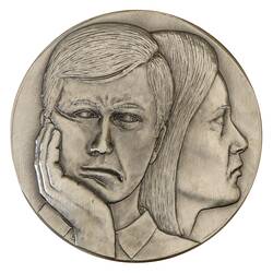 Medal - Courtship: The Tiff, Royal Australian Mint, Canberra, Michael Meszaros, Australia, 1990