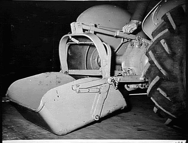 REAR SCOOP FOR FERGUSON TRACTOR: JULY 1956