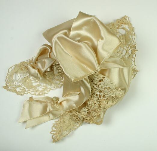 Headpiece - Cream Ribbon & Lace, early 20th century