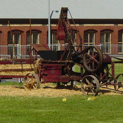Hay Press - International Harvester Co, GL-115, Geelong, Victoria, circa 1945