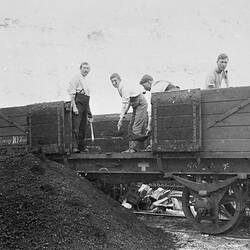 Photograph - Staff Unloading Coal, Sunshine, Victoria, 1911