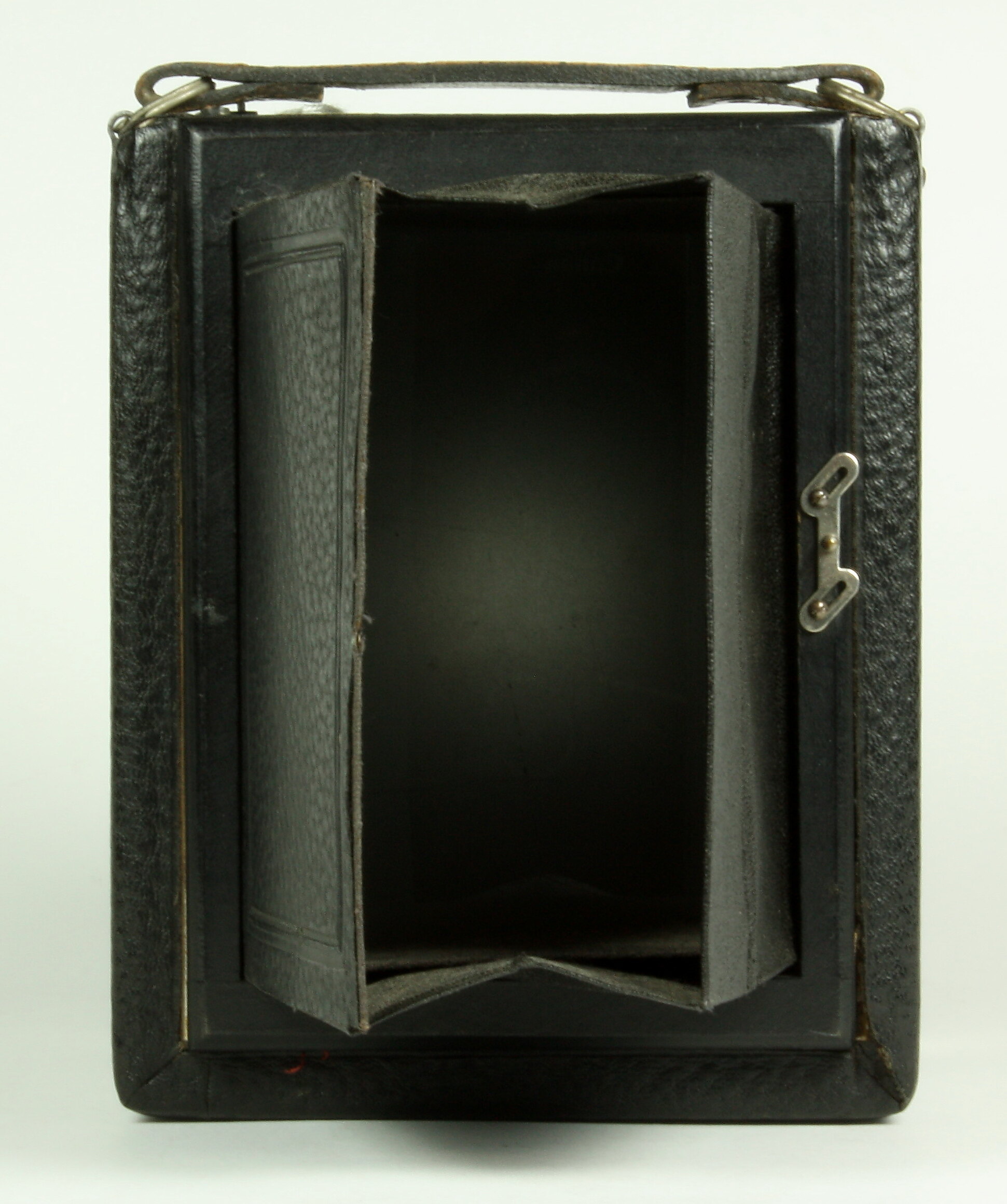 Camera - J.W. Small, 'Cameo', Quarter Plate, Melbourne Camera - J.W. Small, 'Cameo', Quarter Plate, Melbourne