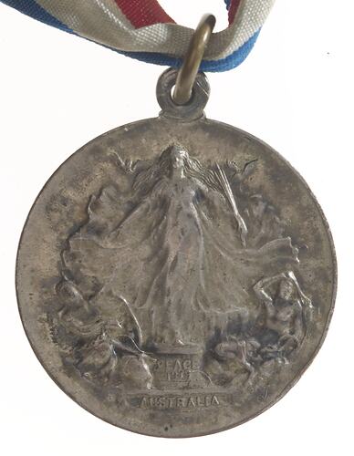 Medal - Childrens Peace, Great War, 1919 AD