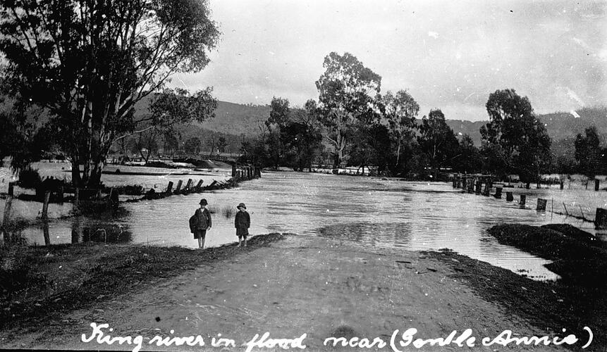 KING RIVER IN FLOOD NEAR (GENTLE ANNIE)