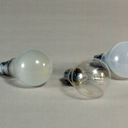 3 light globes