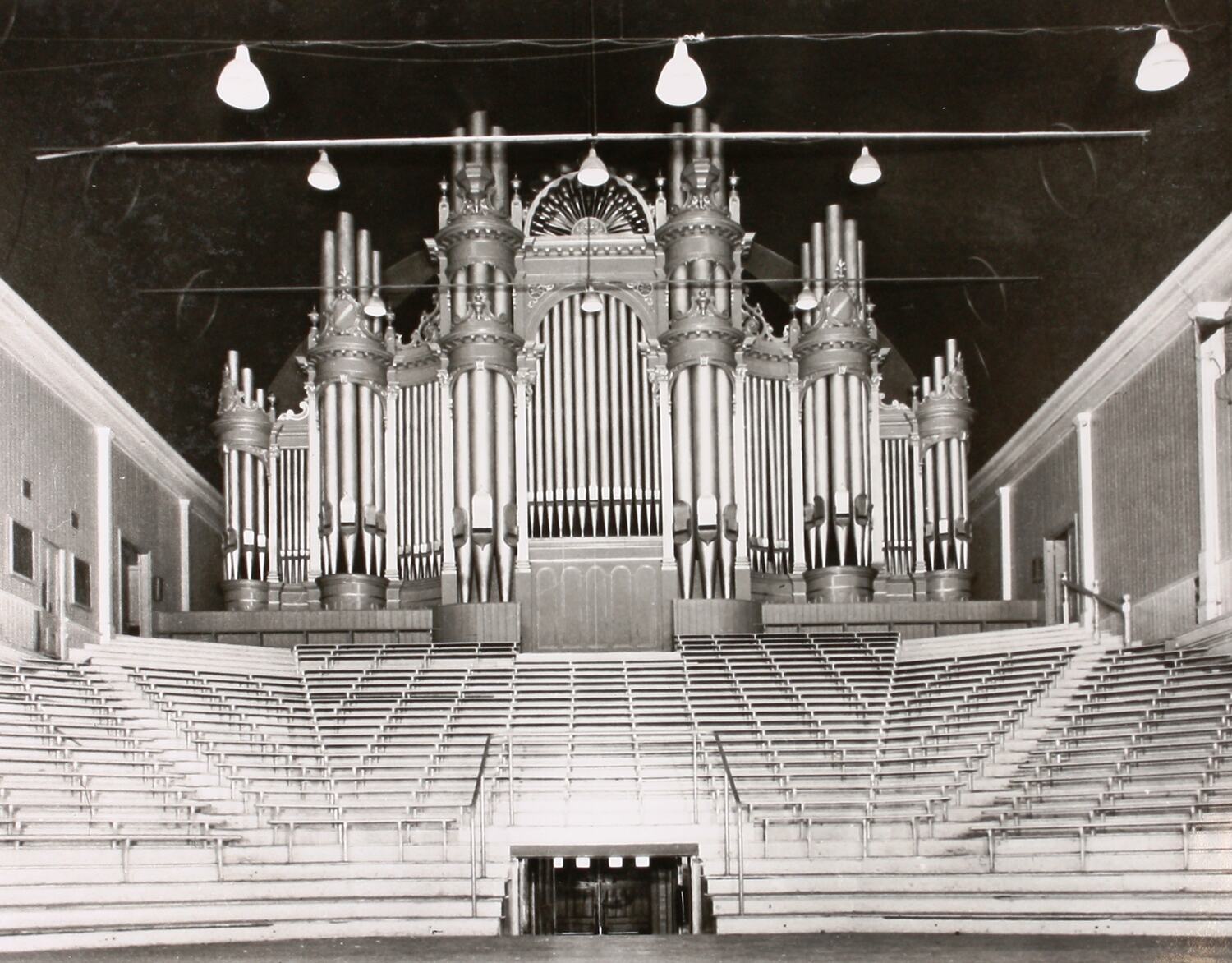 Photograph Grand Organ, Exhibition Building, Melbourne, 1961