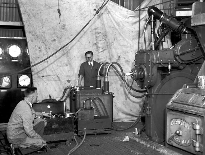 [X-ray apparatus for testing boilers, Newport Power Station, November 1944.]