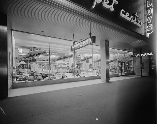 Dunlop Australia Ltd, Copolovs Store Display Window, Victoria, 20 Aug 1959