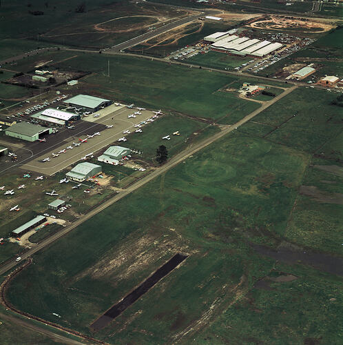 Colour aerial photograph of Moorabbin airport.