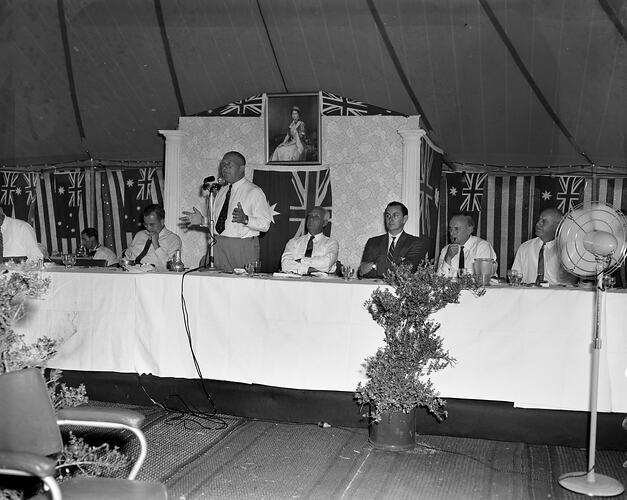 H.G. Palmer Co, H.E. Bolte Giving a Speech, Moorabbin, Victoria, 14 Jan 1960