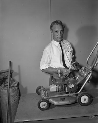 Wiltshire File Co, Man with Lawn Mower, Tottenham, Victoria, 22 Jan 1960