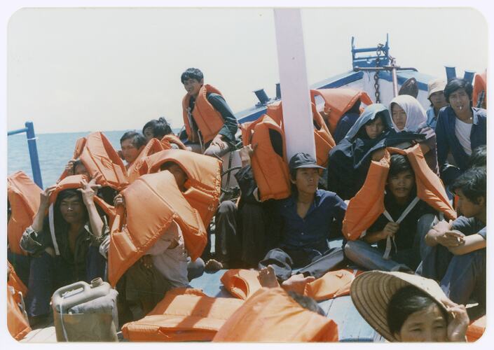 Refugees Transported to Pulau Bidong, Malaysia, Apr 1981
